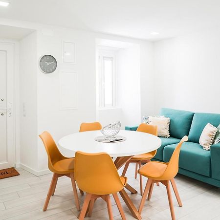 Nazare One Bedroom, 2 Mins From The Beach Esterno foto