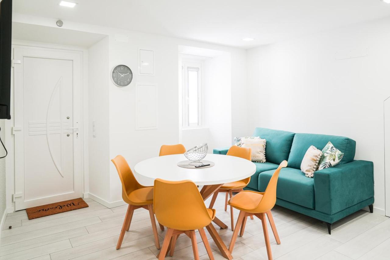Nazare One Bedroom, 2 Mins From The Beach Esterno foto