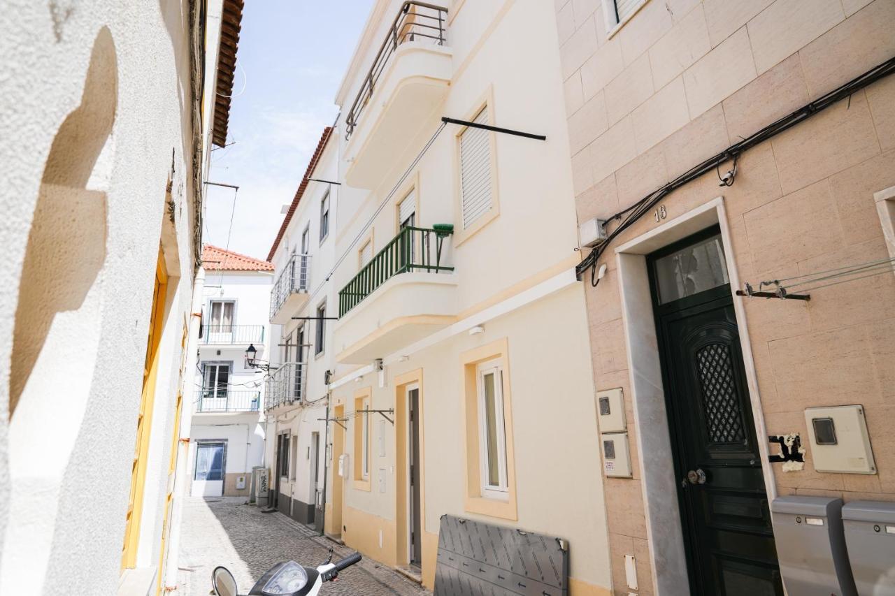 Nazare One Bedroom, 2 Mins From The Beach Esterno foto