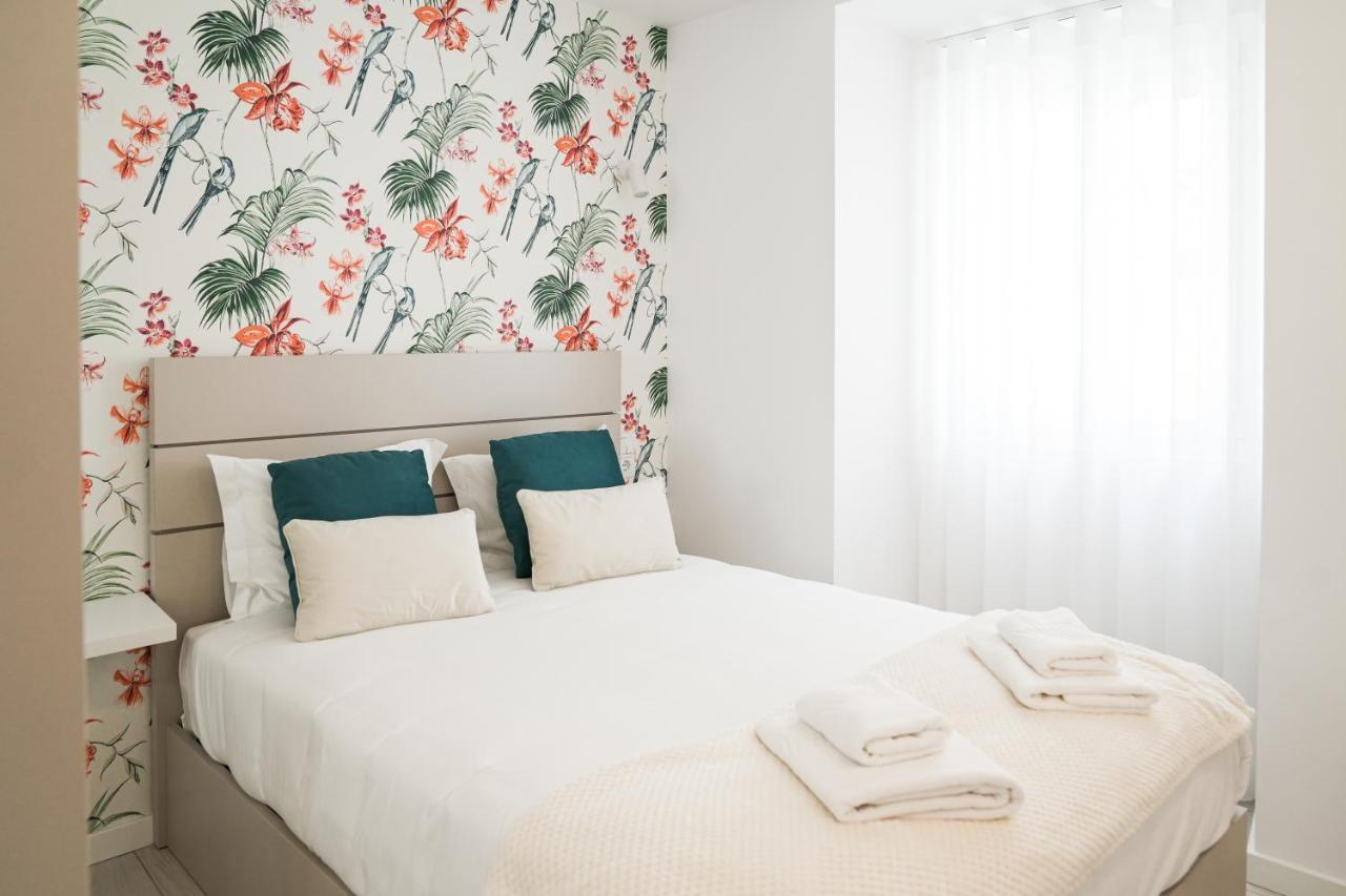 Nazare One Bedroom, 2 Mins From The Beach Esterno foto