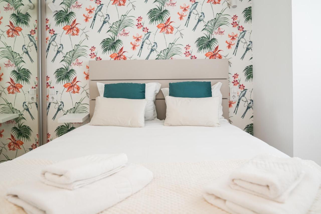 Nazare One Bedroom, 2 Mins From The Beach Esterno foto